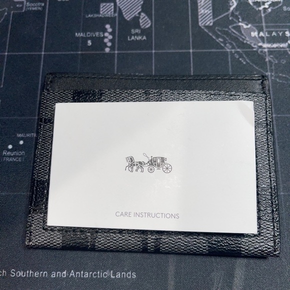 Coach Card Holder Unisex - Picture 3 of 9